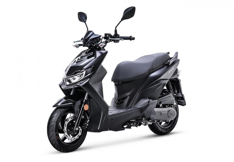 exemple de scooter 50 cc jet 4 rx